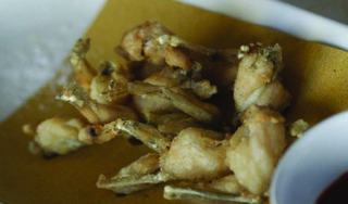 Cosce di rane fritte