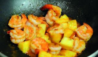 Gamberetti al limone e ananas