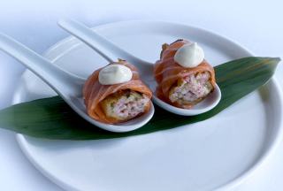 Salmon Flower roll 2pz