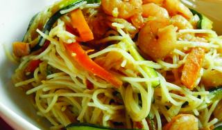 Spaghetti barilla con gamberi e verdure