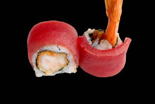 Tiger roll al maguro
