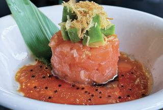 Mustado Salmon
